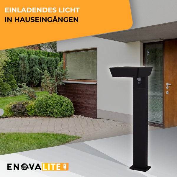 Außenleuchte mit Bewegungsmelder vor einem Haus