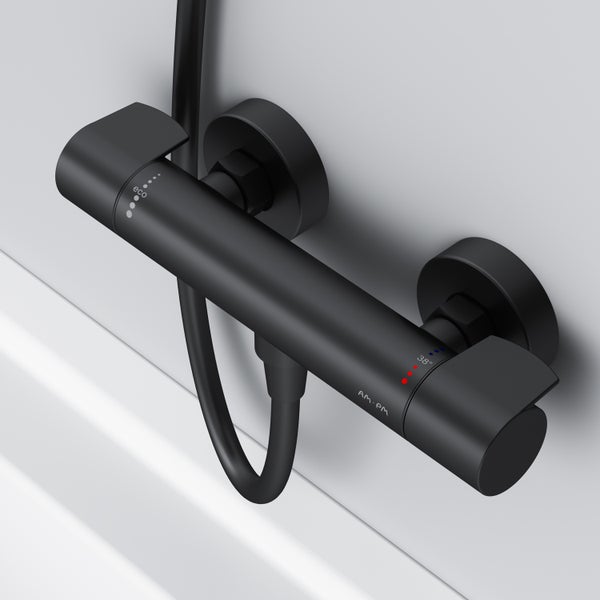 AM.PM Duschthermostat in Schwarz, wandmontiert, mit zylindrischem Design und Brauseschlauchanschluss.