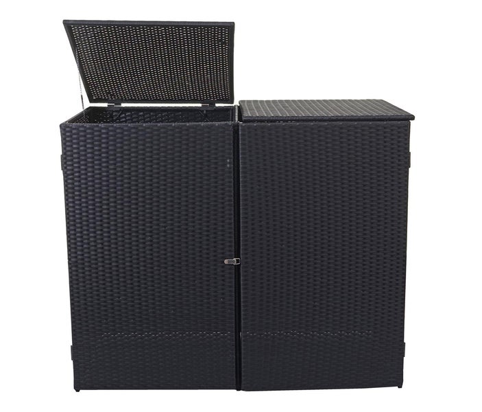 Zweifache Mülltonnenverkleidung aus schwarzem Polyrattan mit zwei weit geöffneten Türen und einem hochgeklappten Deckel.