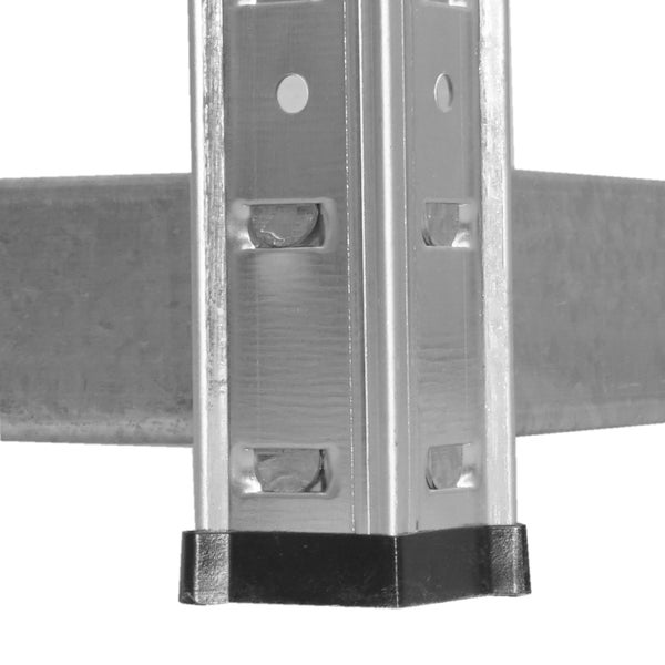 Detailansicht eines Regalsystems aus Metall mit Kunststofffüßen