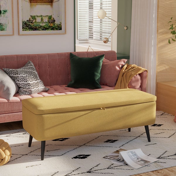 Schwarzer Werkzeugkasten mit mehreren Schubladen und Schlüssel