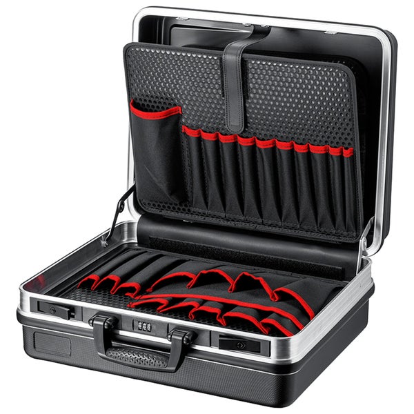 Offener Hartschalen-Werkzeugkoffer mit Aluminiumrahmen, Tragegriff und Werkzeugtafeln mit zahlreichen Einsteckfächern und Schlaufen.