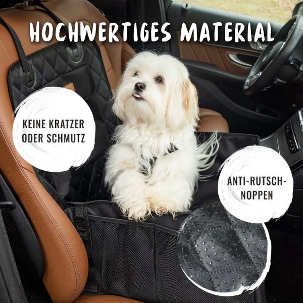 Hund im Autositz-Organizer mit hochwertigem Material und Antirutschnoppen für einen kratzerfreien Transport