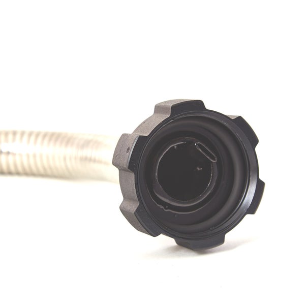 Einfüllstutzen für Kraftstoff mit flexiblem Metalleinsatz