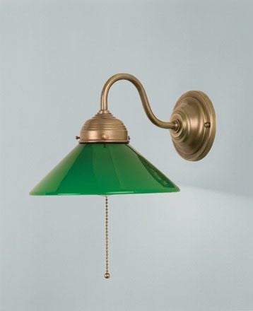 Wandleuchte mit grünem Schirm und Zugschalter