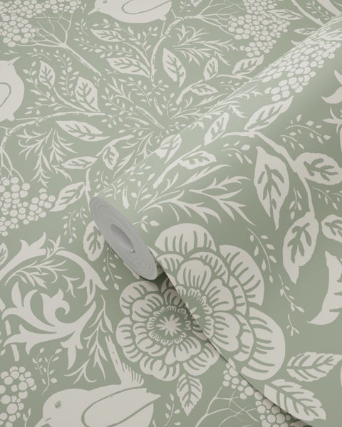 Grüne Vliestapete mit weißem floralem Muster, Blumen und Vögeln, Tapetenrolle.