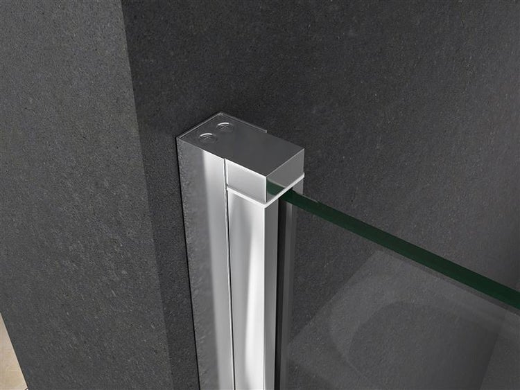 Detailansicht einer Duschkabine mit Metallprofil und Glaswand