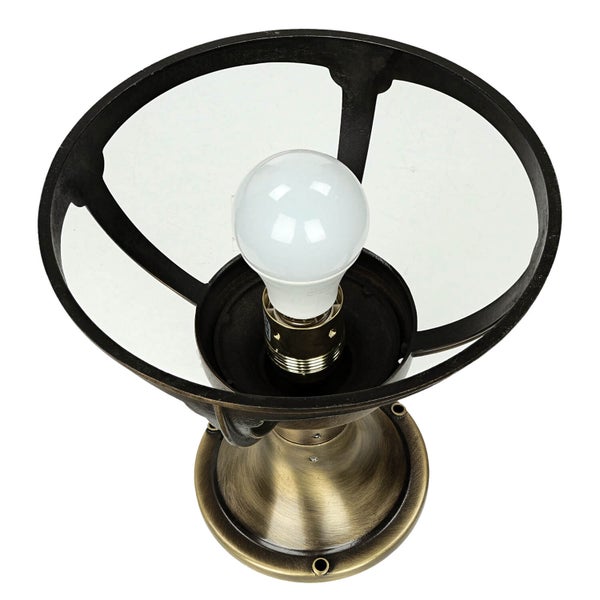 Wandleuchte mit Glühbirne