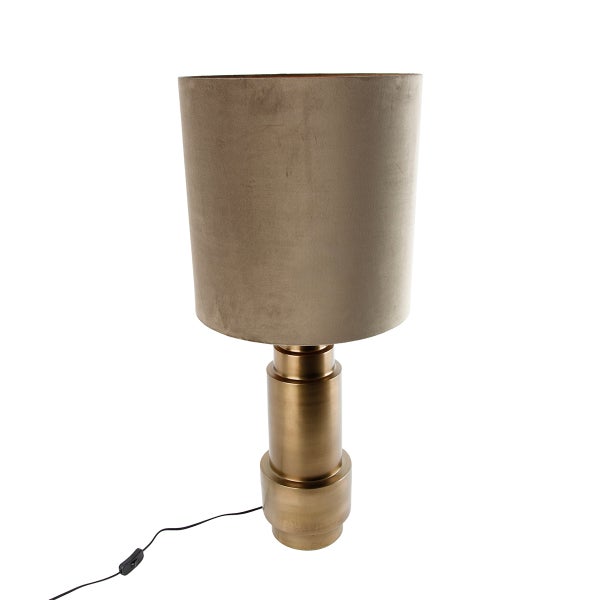 Tischleuchte mit Stoffschirm und Metallfuß