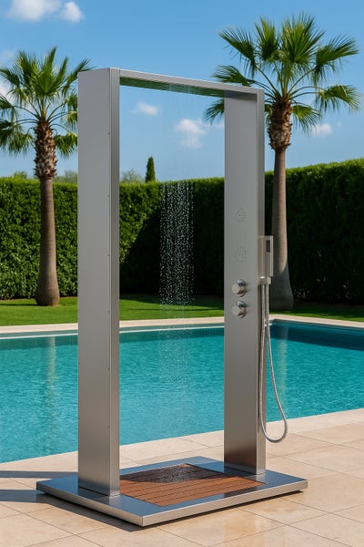 Moderne Garten- und Pooldusche aus Edelstahl in Portalform mit integrierter Regendusche, Handbrause und Bodenplatte mit Holzeinsatz.