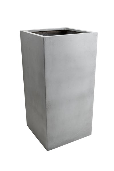 Hoher, rechteckiger Pflanzkübel in Betonoptik.