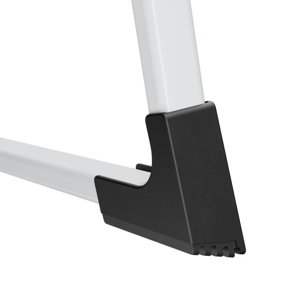 Detailansicht einer Leiter mit rutschfestem Fuß