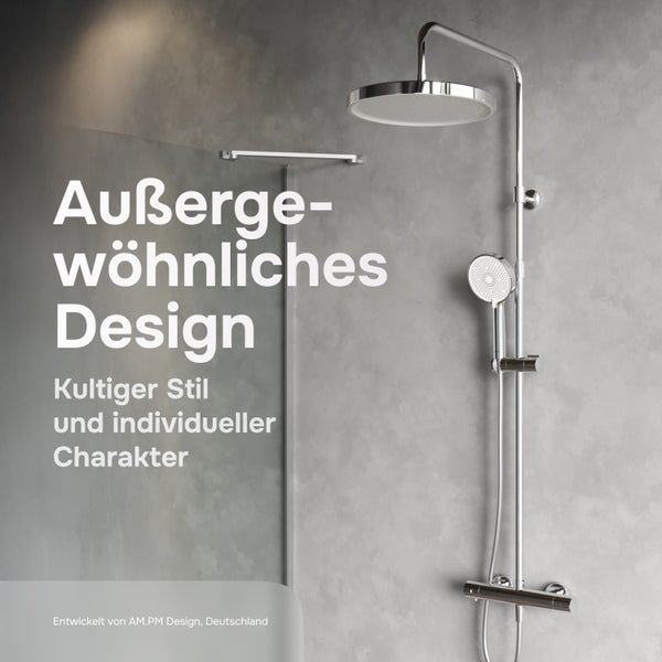 Duschsystem mit Kopf- und Handbrause sowie Thermostatarmatur an einer Wand in einem modernen Badezimmer.