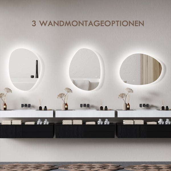 Badezimmer mit drei Waschbeckenunterschränken und beleuchteten Spiegeln in verschiedenen Formen. Drei Wandmontageoptionen.