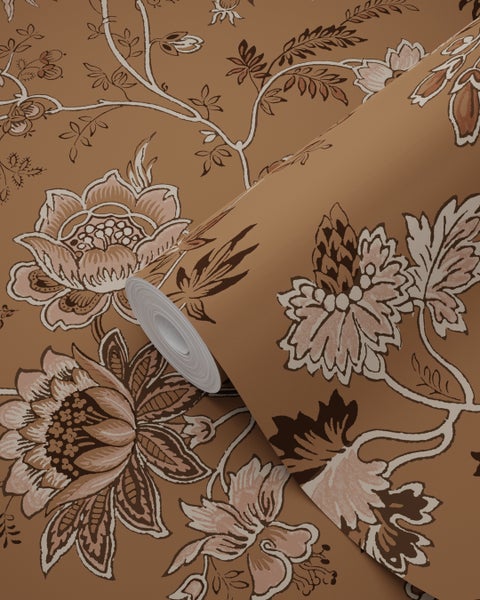 Tapetenrolle mit floralem Muster