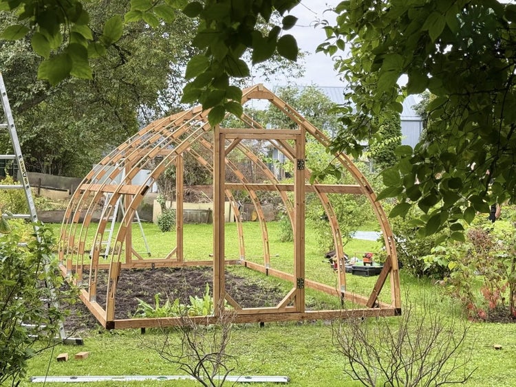 Nahaufnahme von Laminatboden mit Holzstruktur