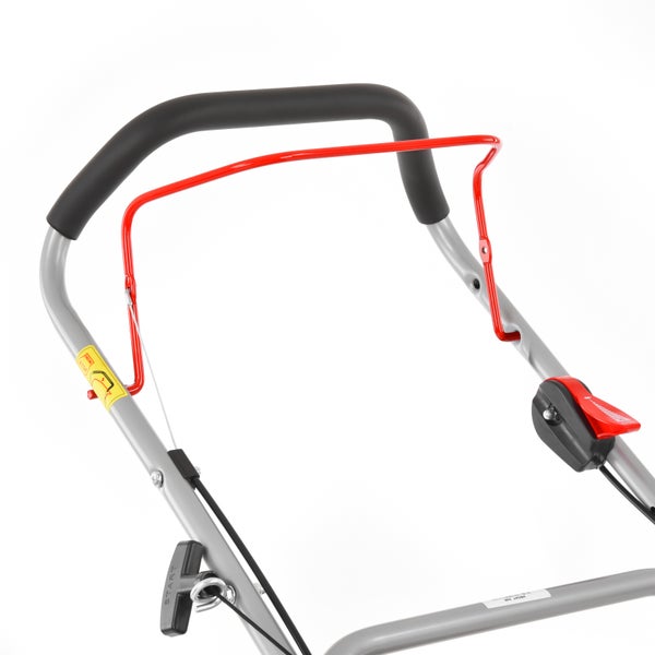 Rasenmähergriff mit schwarzem Polstergriff, rotem Sicherheitsbügel, Gashebel und Seilzugstarter an einem grauen Metallgestänge.