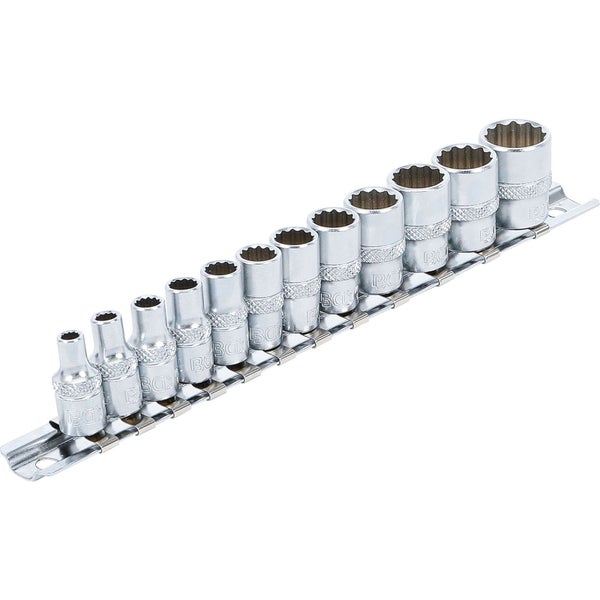 Steckschlüsseleinsatz Set auf einer Metallschiene