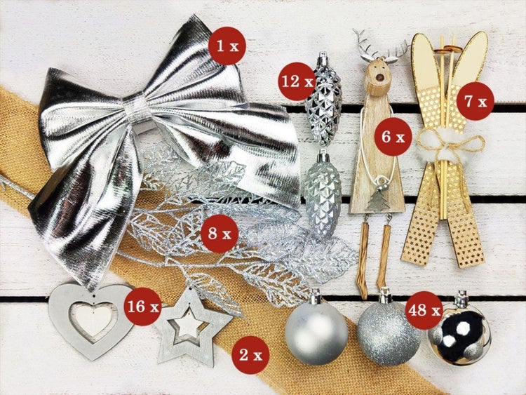 Weihnachtsbaumschmuck Set bestehend aus Schleifen, Tannenzapfen, Rentierfiguren, Skiern, Sternen, Herzen und verschiedenen Weihnachtskugeln