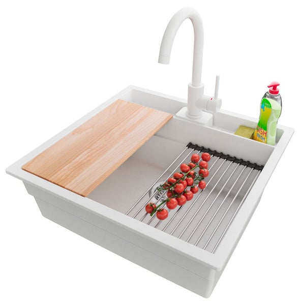 Spüle mit Abtropfgestell, Schneidebrett und Armatur