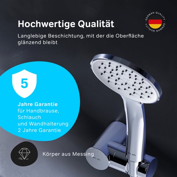 Handbrause mit fünf Jahren Garantie, Schlauch und Wandhalterung sowie zwei Jahre Garantie. Der Körper ist aus Messing. German Quality Logo.