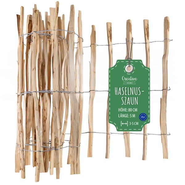 Stapel von Bodenplanken in Holzoptik mit strukturierter Maserung.