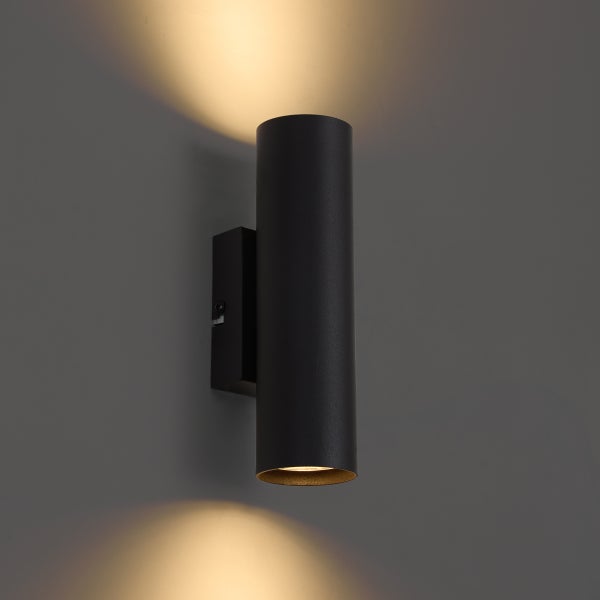 Moderne zylindrische Wandleuchte für den Außenbereich mit Up and Down Lichtkegel