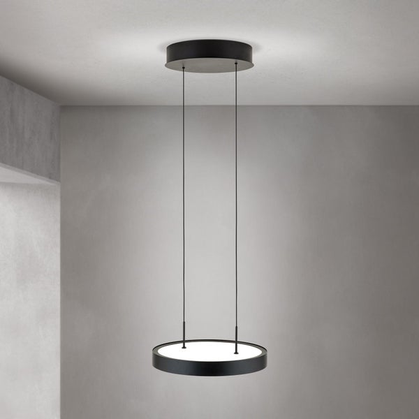 Runde Pendelleuchte im Raum