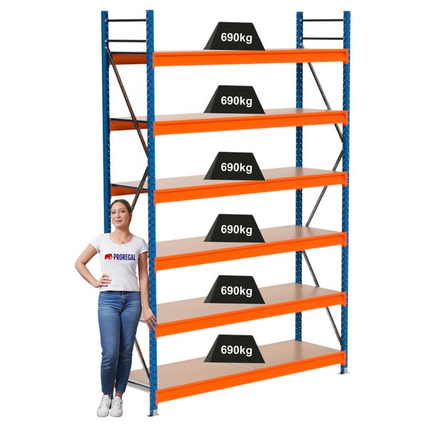 Blaues und oranges Schwerlastregal mit sechs Regalböden und einer Traglast von 690 Kilogramm pro Boden.