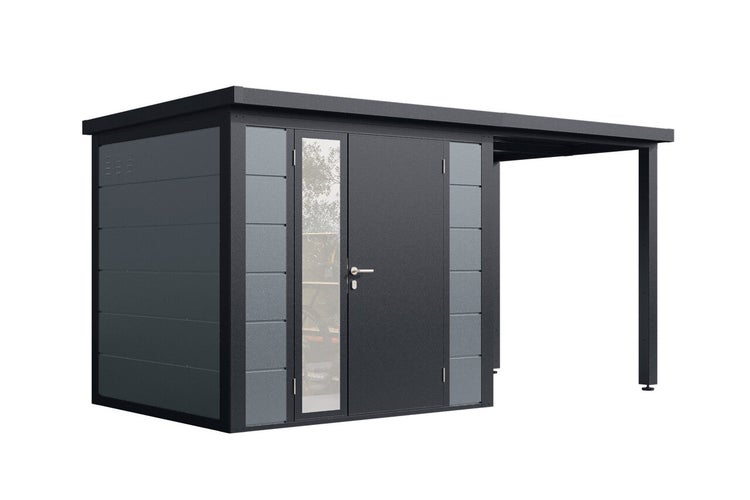 Modernes Gartenhaus aus Metall mit Pultdach und seitlichem Schleppdach sowie Tür mit Glaseinsatz.