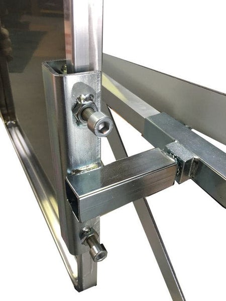 Auskreuzvorrichtung für Schilder Wegweiser drehbare Halterung + reflektierendes Kreuz / Folie Klasse RA2 / Schiene Standard 2 x 1 m x 5 cm