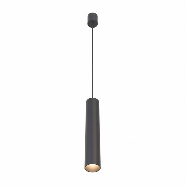 Moderne zylindrische Pendelleuchte mit schlankem Design und punktuellem Lichtaustritt für eine gezielte Beleuchtung.