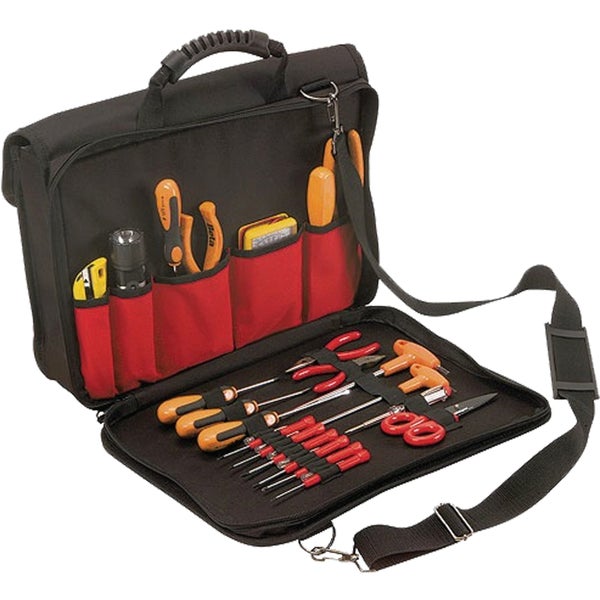 Schwarze Werkzeugtasche mit Schultergurt, geöffnet mit Handwerkzeugen wie Schraubendrehern, Zangen und Scheren in roten Fächern.