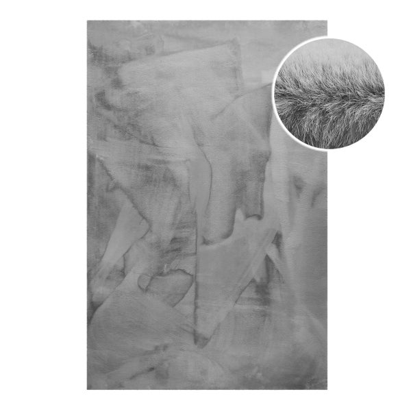 Moderner grauer Hochflor-Teppich mit abstraktem Muster und Detailansicht der weichen Textur.