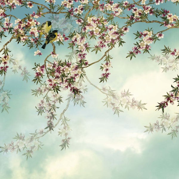 Dekorative Tapete mit Blütenzweigen und Vögeln