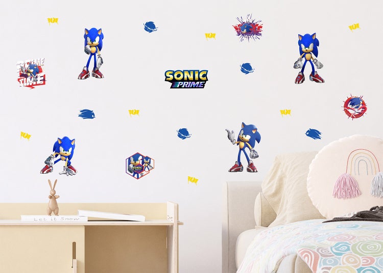 Wandtattoo-Set Sonic Prime mit verschiedenen Sonic the Hedgehog Motiven in einem hellen Kinderzimmer.