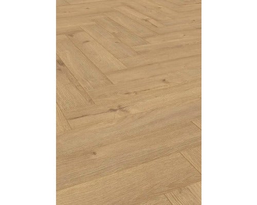 Verlegung von Laminatboden in Fischgrätmuster