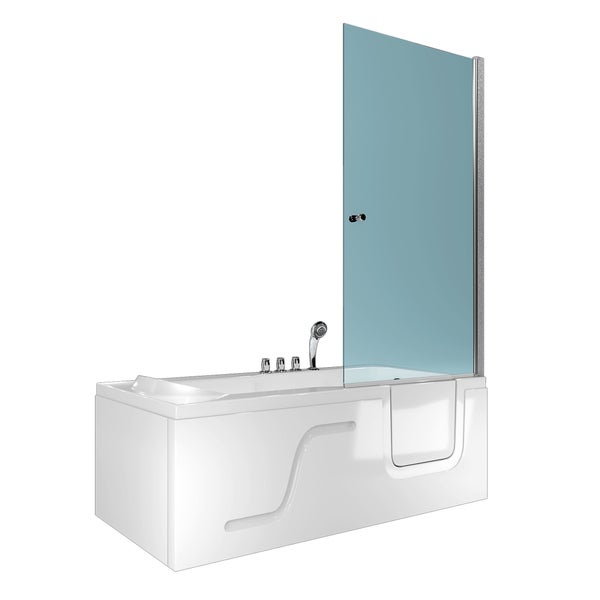 Barrierefreie Sitzbadewanne mit integrierter Seitentür, Duschwand aus Glas und verchromten Armaturen.