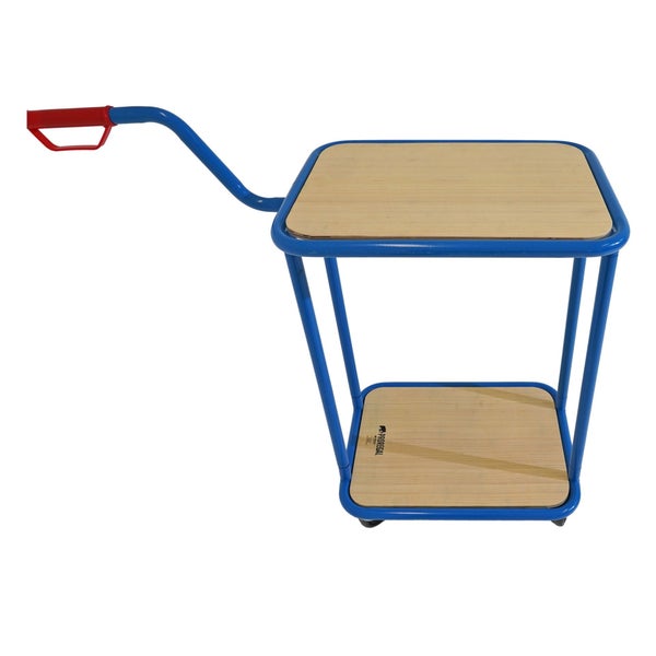 Blauer Tischwagen mit zwei Holzböden, Stahlrohrrahmen und rotem Handgriff.