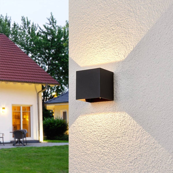 Lucande LED Wandleuchte außen Evie (spritzwassergeschützt (Modern) in Alu aus Aluminium (2 flammig, ) - Außenwandleuchten Wandlampe Led Außenlampe Outdoor für Außenwand/Hauswand
