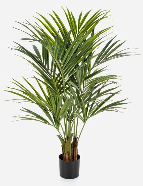 Künstliche Palme Kunstpflanze im schwarzen Topf mit grünen Palmwedeln.