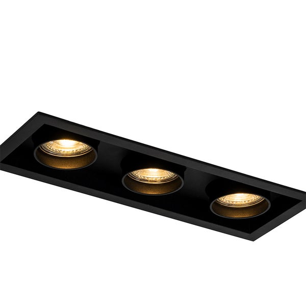 Dreiflammiger Einbaustrahler in rechteckiger Form, Schwarz, mit warmweißen Lichtquellen.