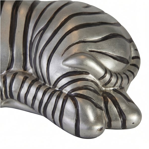 Dekofigur liegender Tiger mit Streifen