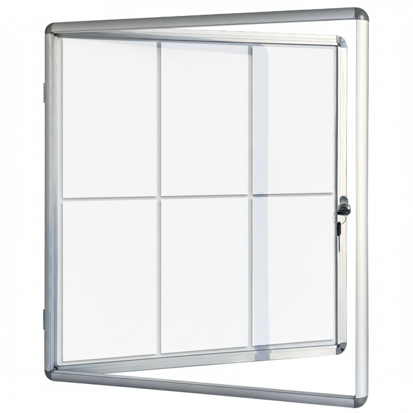 Geöffneter Schaukasten mit Schlüssel