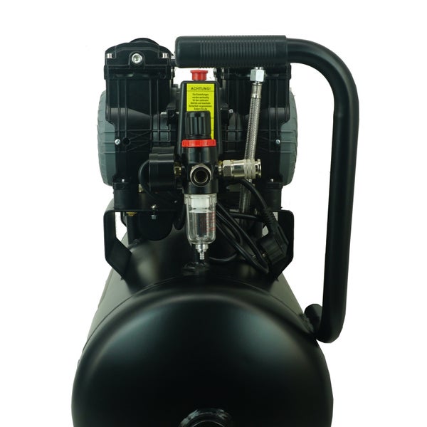 Luftkompressor mit schwarzem Druckbehälter, Doppelmotor und ergonomischem Tragegriff.