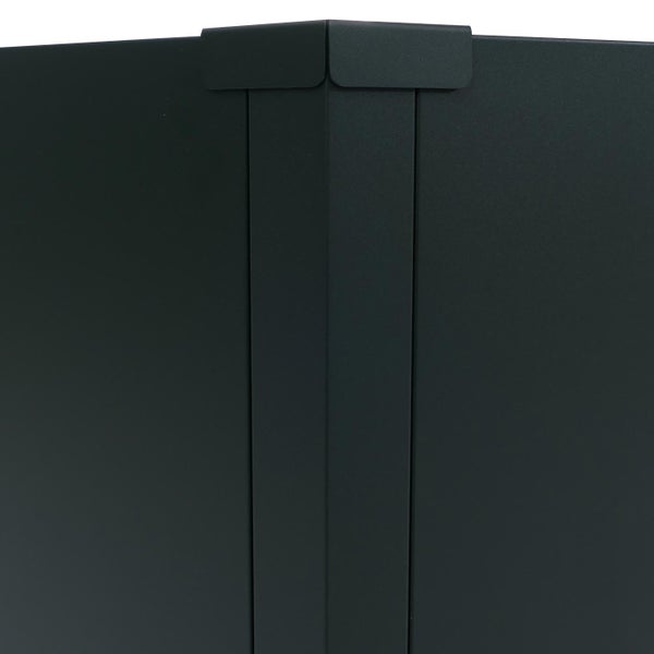 Detailaufnahme einer Eckverbindung eines Metall-Hochbeets in Anthrazit.
