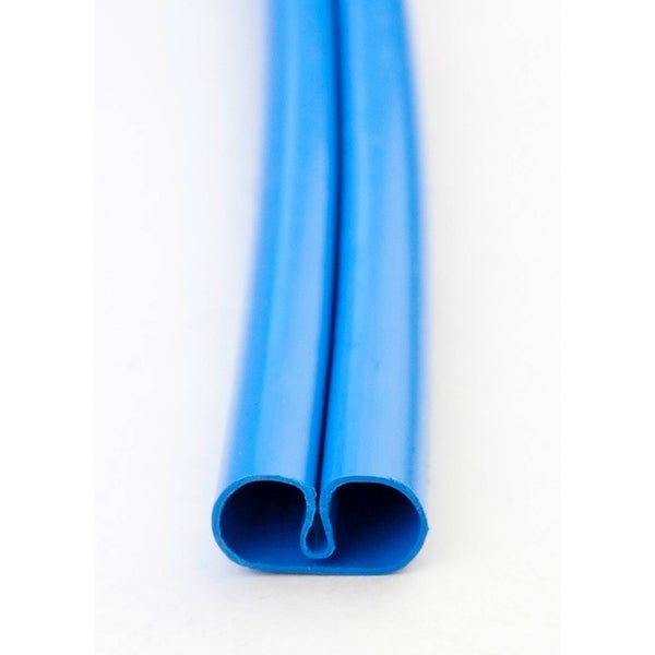 Nahaufnahme eines blauen Kunststoff Kantenschutzprofils.