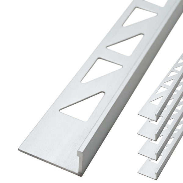 Fliesenprofil aus Aluminium mit dreieckiger Lochung für präzise Kantenabschlüsse bei Wand- und Bodenfliesen.