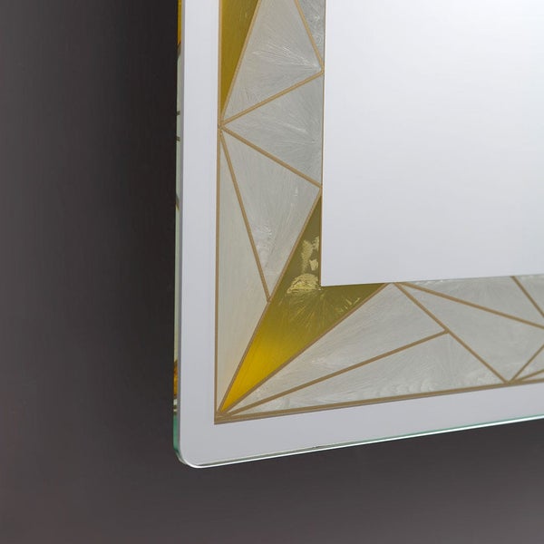 90x70 Spiegel mit satinierter und farbiger LED Beleuchtung