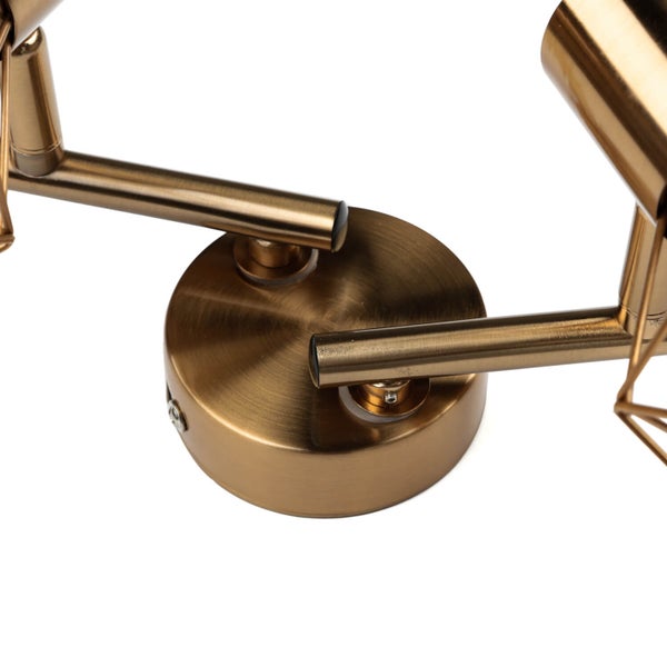 Detailansicht einer Wandleuchte aus Metall